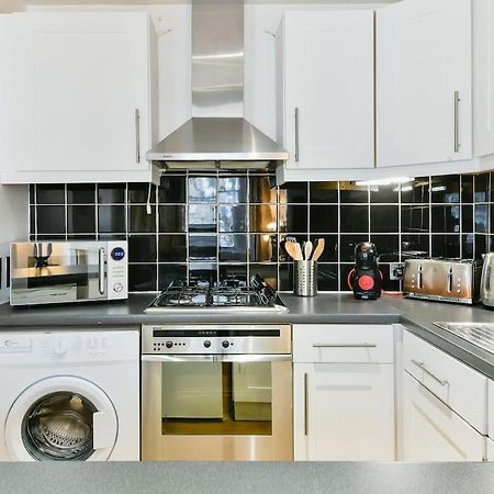 Knightsbridge Stylish Two Bedroom Apartment ロンドン エクステリア 写真