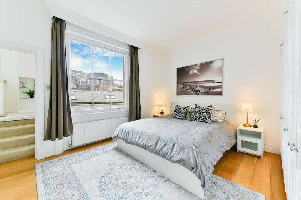 Knightsbridge Stylish Two Bedroom Apartment ロンドン エクステリア 写真