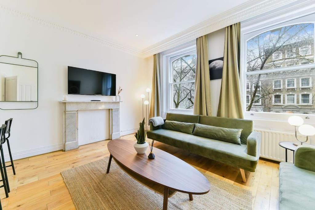 Knightsbridge Stylish Two Bedroom Apartment ロンドン エクステリア 写真